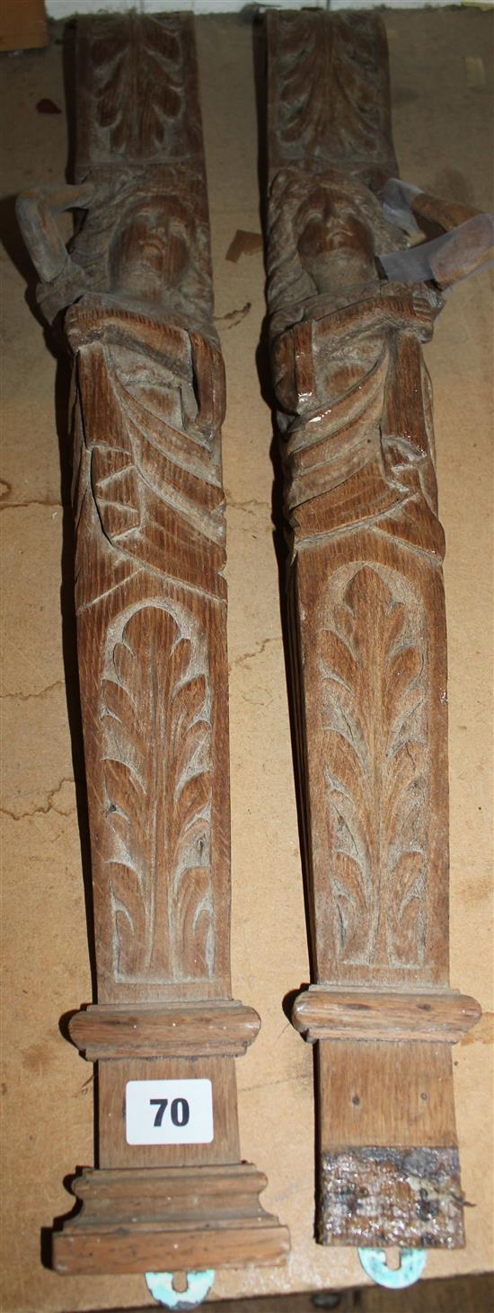 Pair carved mounts